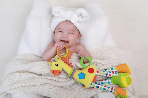 代怀包生男孩机构宝宝先拉肚子后发烧