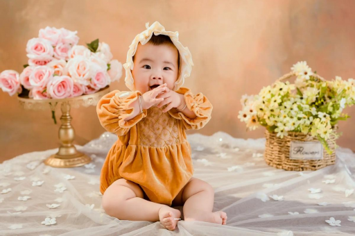 代怀包生男孩机构十个月宝宝发育标准